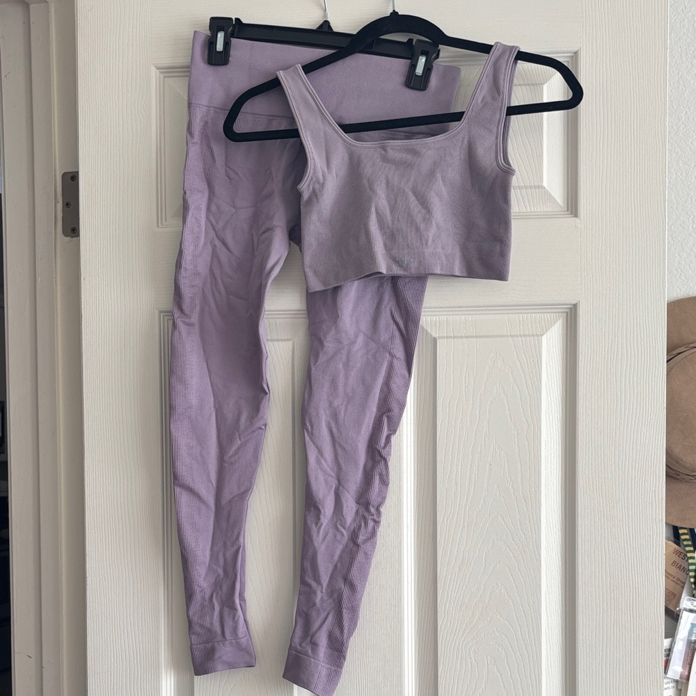 SET Active Lavender Leggings and Crop Top Set